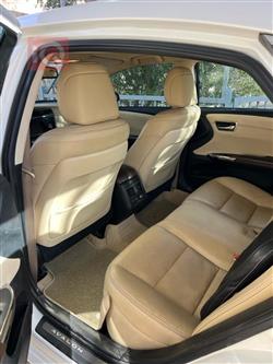 تويوتا أفالون